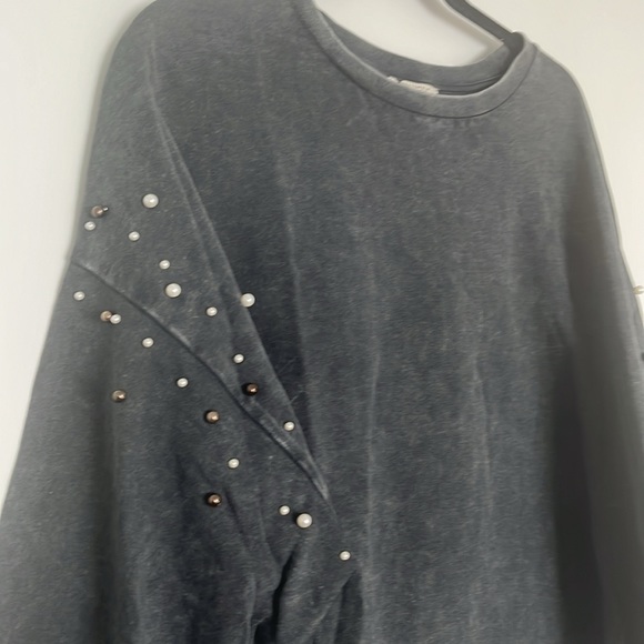 ZARA Beaded Crewneck - Picture 4 of 5